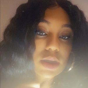 Meet your Posher, Alysha